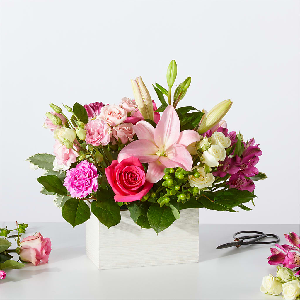 Sweetberry Box – A Florist Original – Blossom Shop, Traverse City MI