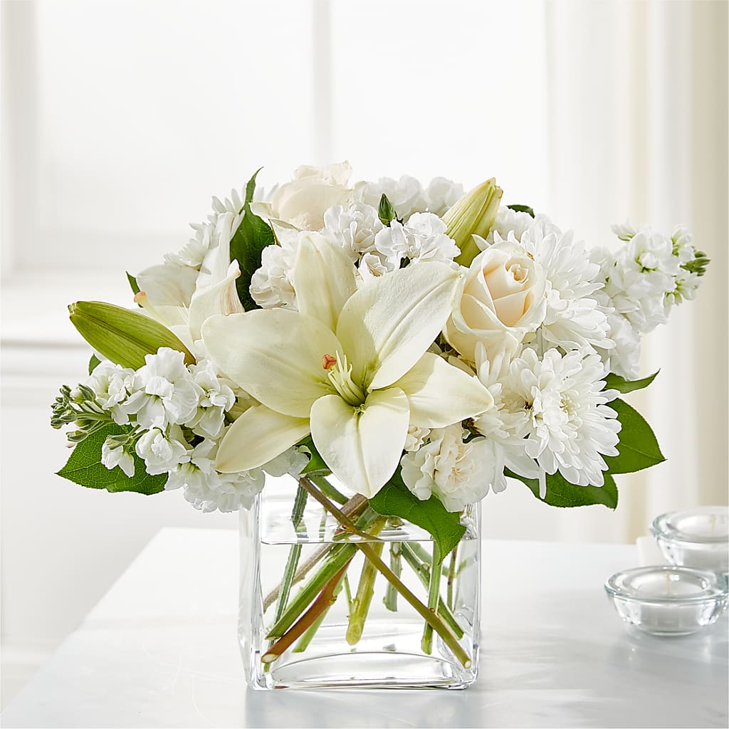 Gentle Breeze Bouquet – Blossom Shop, Traverse City MI