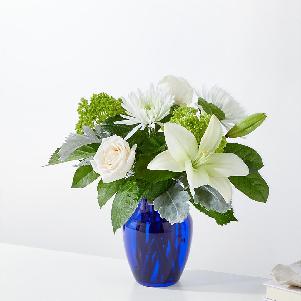 Snowy Dreams Bouquet – Blossom Shop, Traverse City MI