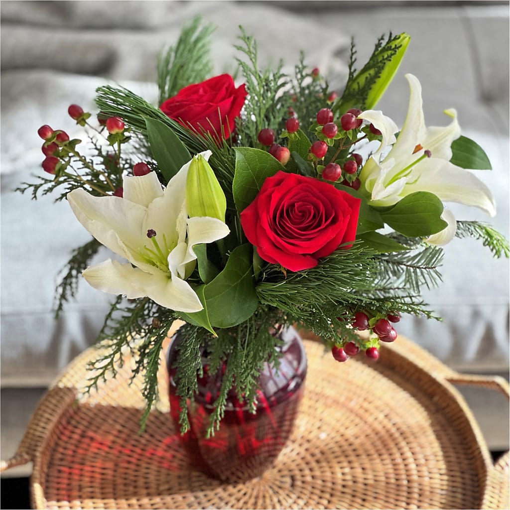 Evergreen Delight Bouquet – Blossom Shop, Traverse City MI
