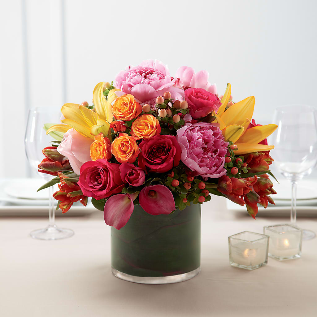 Color Mix Arrangement – Blossom Shop, Traverse City MI
