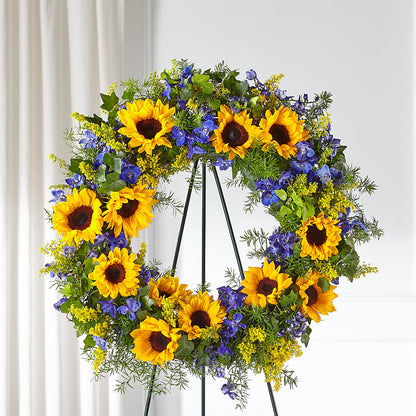 Bright Rays Wreath –  Blossom Shop, Traverse City MI