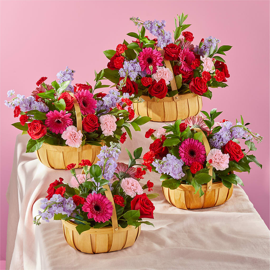 Pink Picnic Basket –  Blossom Shop, Traverse City MI