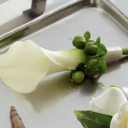 White Calla Boutonniere –  Blossom Shop, Traverse City MI